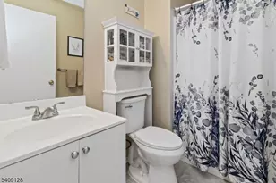 1625 King Ct, Green Brook Township, NJ 08812 - Photo 10