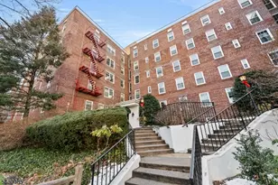 8450 Blvd E, North Bergen Twp., NJ 07047 - Photo 16