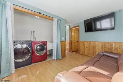 117 Dupont Ave, Hopatcong, NJ 07843 - Photo 18