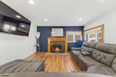 117 Dupont Ave, Hopatcong, NJ 07843 - Photo 6