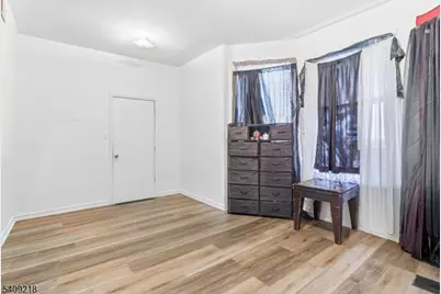 371 Badger Ave, Newark, NJ 07112 - Photo 12