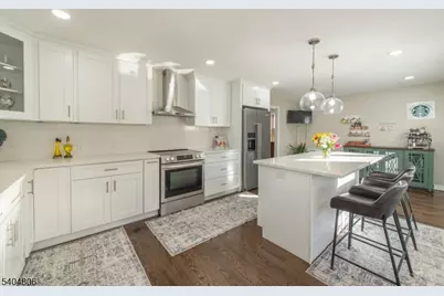 125 Mount Pleasant Ave, East Hanover Township, NJ 07936 - Photo 2