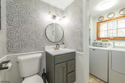 125 Mount Pleasant Ave, East Hanover Township, NJ 07936 - Photo 18