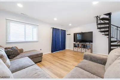 10 Augusta Dr #9, Vernon, NJ 07462 - Photo 18