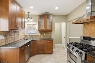 15 Peru Rd, Clifton, NJ 07012 - Photo 10