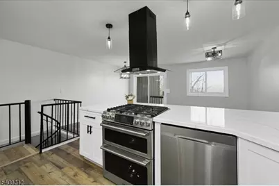 2 Davos Dr #7, Vernon, NJ 07462 - Photo 4