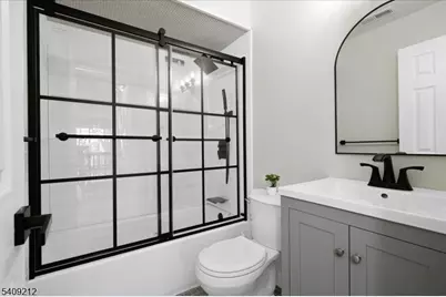 2 Davos Dr #7, Vernon, NJ 07462 - Photo 16