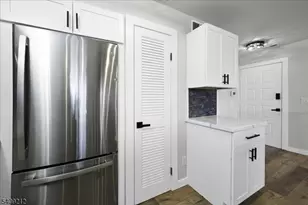 2 Davos Dr, Vernon, NJ 07462 - Photo 6