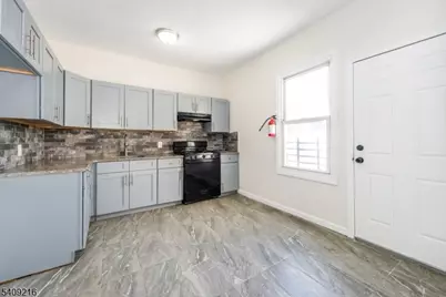 1022 E 22nd St, Paterson, NJ 07513 - Photo 14