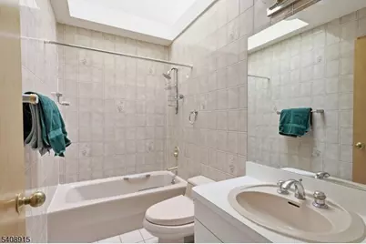 32 Sylvan Dr, Montville Township, NJ 07058 - Photo 20