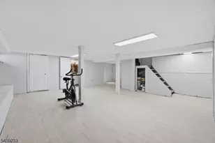 241 Hillside Rd, Elizabeth, NJ 07208 - Photo 18