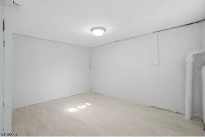 241 Hillside Rd, Elizabeth, NJ 07208 - Photo 20