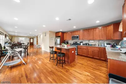 226 Pennsylvania Railroad A, Linden, NJ 07036 - Photo 4