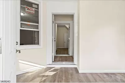 61 Columbia Ave, Newark, NJ 07106 - Photo 2