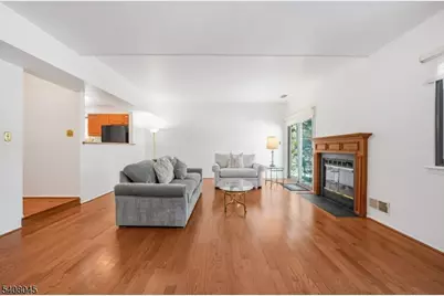 175 Castle Ridge Dr, East Hanover Township, NJ 07936 - Photo 12