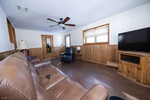26 Aspen Ln, West Milford Twp., NJ 07480 - Photo 10