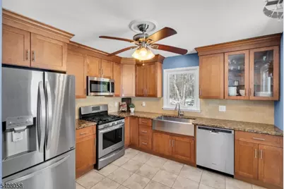 245 Leeham Ave, Bridgewater Twp., NJ 08807 - Photo 6