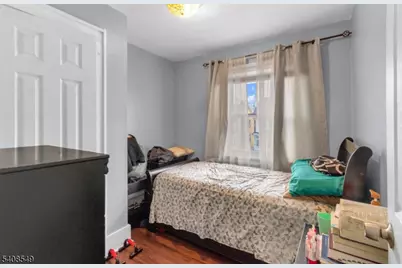 19 Irving St, East Orange, NJ 07018 - Photo 12