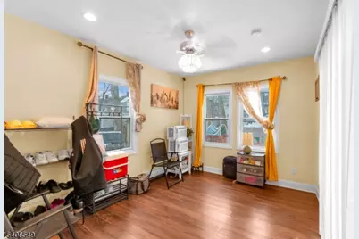 19 Irving St, East Orange, NJ 07018 - Photo 6