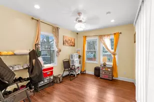 19 Irving St, East Orange, NJ 07018 - Photo 6