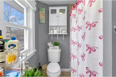 19 Irving St, East Orange, NJ 07018 - Photo 14