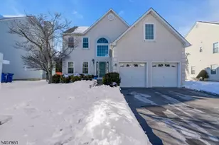 17 Craft Farm Dr, Bridgewater, NJ 08807 - Photo 2