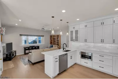 17 Craft Farm Dr, Bridgewater, NJ 08807 - Photo 10