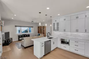 17 Craft Farm Dr, Bridgewater, NJ 08807 - Photo 10