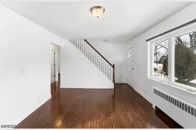 814 Falesky St, Rahway, NJ 07065 - Photo 10