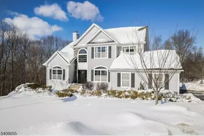 6 Murphy Court, Vernon Twp., NJ 07462 - Photo 1