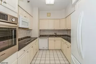 10 Smith Manor Blvd, West Orange Township, NJ 07052 - Photo 8