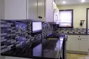 92 Oak St, Bridgewater, NJ 08807 - Photo 8