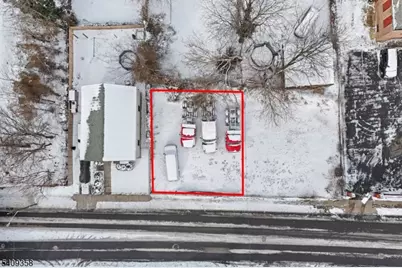 27 Oakwood Ave, Orange, NJ 07050 - Photo 2