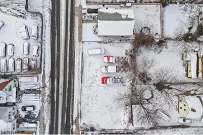 27 Oakwood Ave, Orange, NJ 07050 - Photo 4