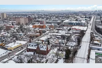 27 Oakwood Ave, Orange, NJ 07050 - Photo 8