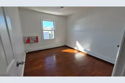 536 Livingston St, Elizabeth, NJ 07206 - Photo 10