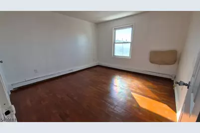 536 Livingston St, Elizabeth, NJ 07206 - Photo 6