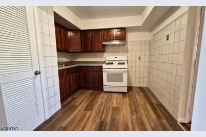 536 Livingston St, Elizabeth, NJ 07206 - Photo 12