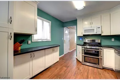 2 Marvin Rd, Pequannock Township, NJ 07444 - Photo 8