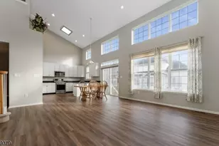 15 Colts Ln, Raritan Township, NJ 08822 - Photo 2