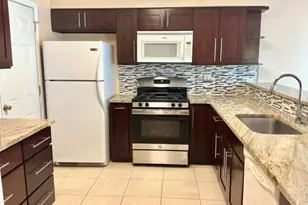 87 Winchester Way, Franklin Township, NJ 08873 - Photo 4