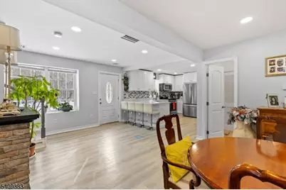 130 Flocktown Rd, Washington Township, NJ 07853 - Photo 2