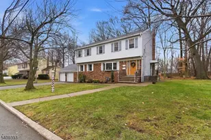 72 Prospect St, Paramus, NJ 07652 - Photo 2