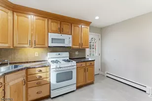 72 Prospect St, Paramus, NJ 07652 - Photo 18