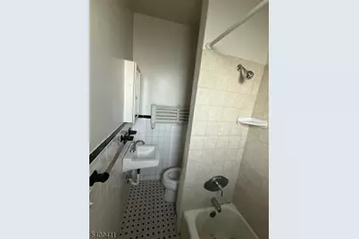 56 Main St, South River, NJ 08882 - Photo 4