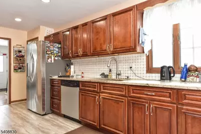 179 Kakeout Rd, Kinnelon, NJ 07405 - Photo 10