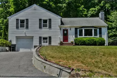 179 Kakeout Rd, Kinnelon, NJ 07405 - Photo 2