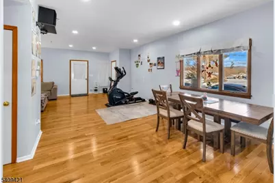 20 Center St, Butler, NJ 07405 - Photo 12