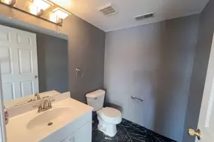 33 Sherborne St, Franklin Township, NJ 08873 - Photo 6