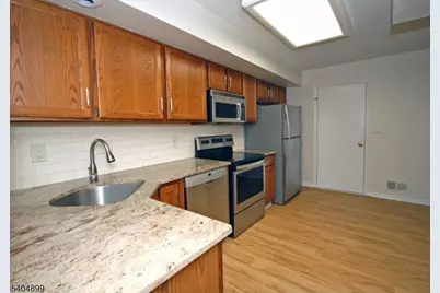 3 Valley View Ct, Bedminster Township, NJ 07921 - Photo 8